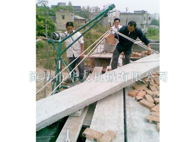 點擊查看詳細信息<br>標題：濰坊華友機械建筑小吊機 閱讀次數(shù)：5170